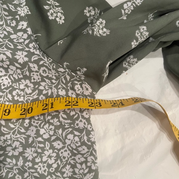 Croft & Barrow pullover top on Olive Green and white pattern size XL - Picture 8 of 10